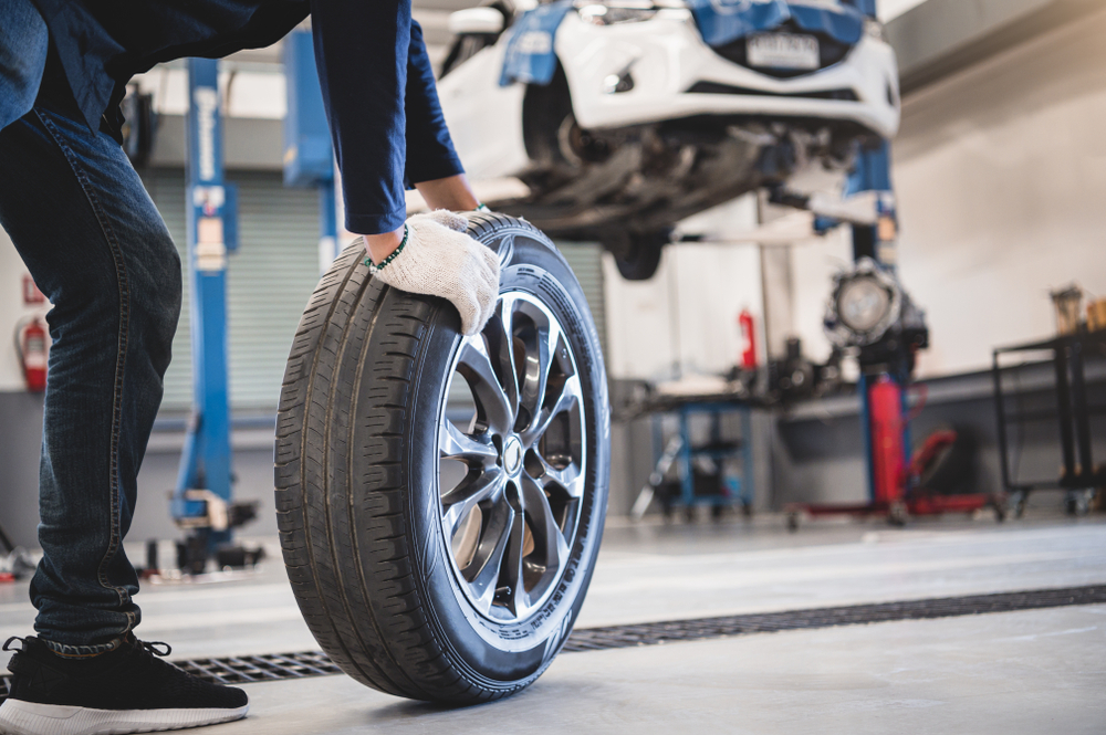 what-indicates-the-right-time-for-tyre-replacement